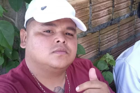 Jovem morre em acidente após avançar sinal vermelho em Itacoatiara
