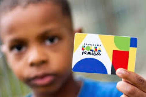 Bolsa Família: Caixa paga a beneficiários com NIS de final 3