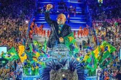 Rebaixamento de escola de samba que homenageou Lula pega mal na imprensa internacional
